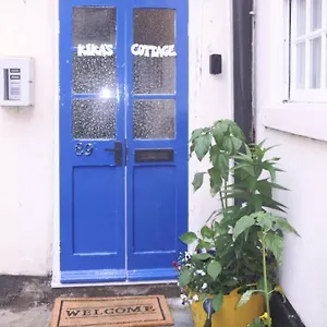 Kikas Cottage, Rear 89 Church Street, White Horse Yard Whitby